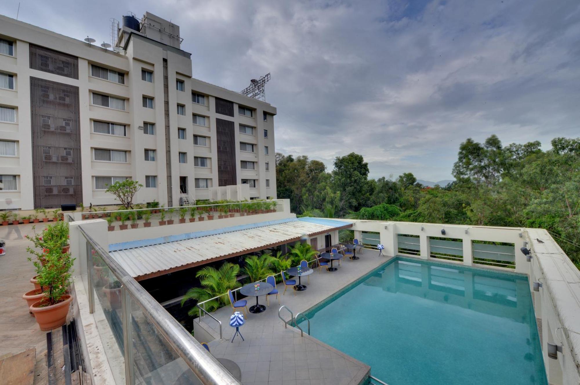 The Fern Residency, Vadgaon - Talegaon, Pune מראה חיצוני תמונה